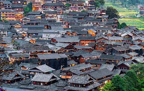 衡阳6种常见的外墙仿石漆施工工艺！